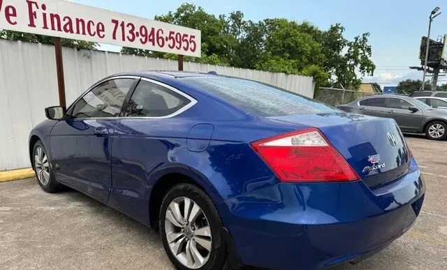 2009 Honda Accord Coupe 2dr I4 Auto EX-L photo
