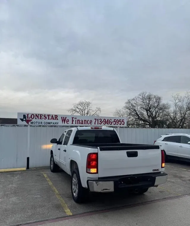 2011 GMC Sierra 1500 2WD SL Crew Cab photo