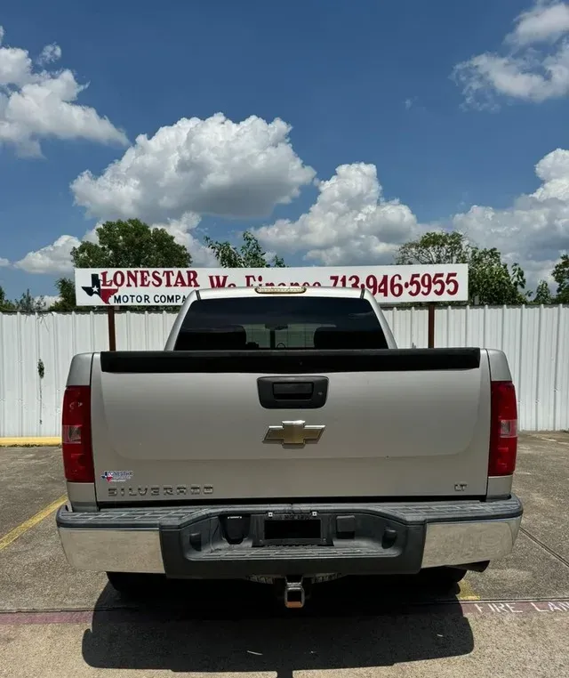 2007 Chevrolet Silverado 1500 2WD LT w/1LT Crew Cab photo